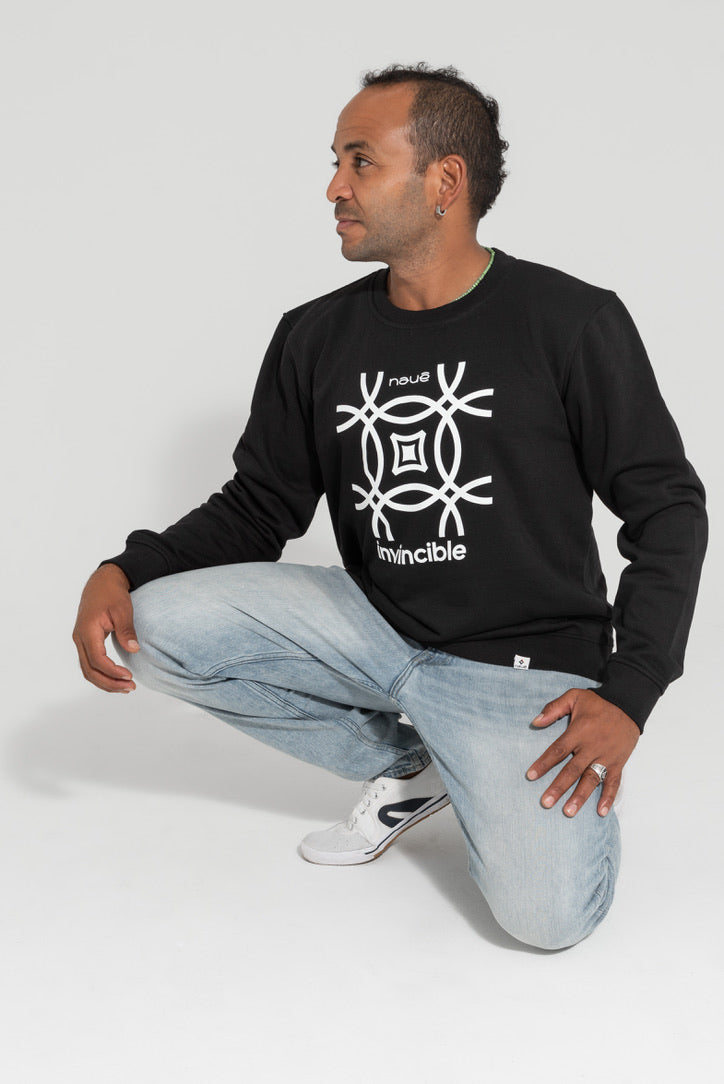 BLACK “INVINCIBLE” CREWNECK