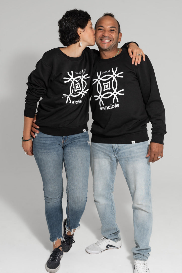 BLACK “INVINCIBLE” CREWNECK